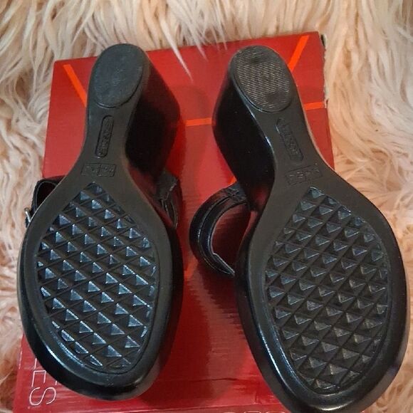 NEW AEROSOLES Women's Elegant Black Sandals Size 9.5 - Picture 5 of 5